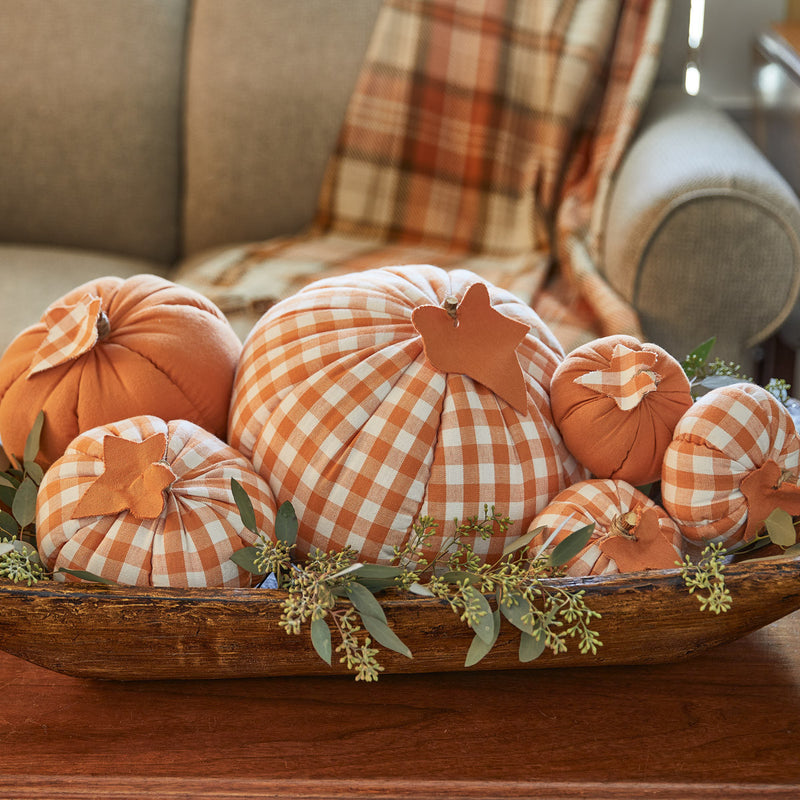 SHORT ORANGE AND CREAM CHECK PUMPKIN